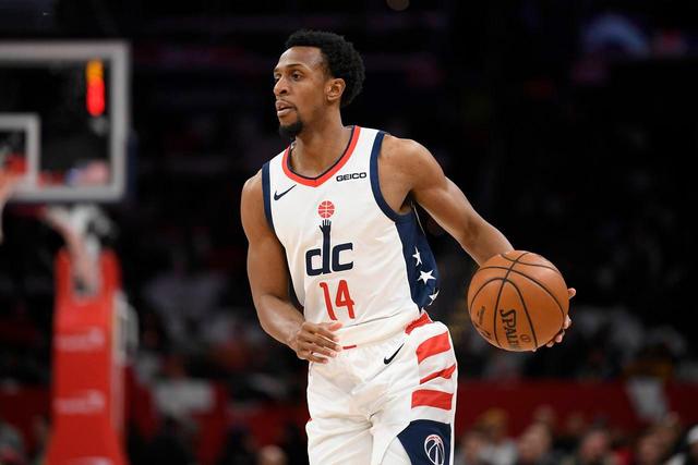 廖三宁20分北控险胜首钢 邹阳22+17福建负深圳