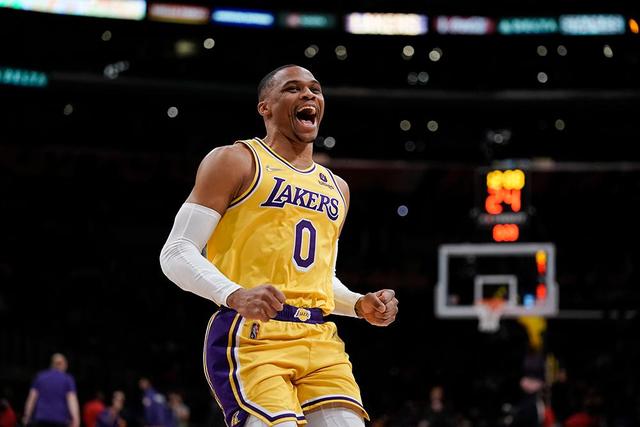 林崴15分同曦不敌首钢 黎伊扬18+6福建负上海